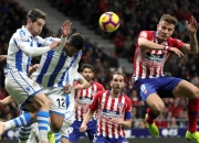 米兰体育app入口-皇马客场逆转，晋级淘汰赛一线