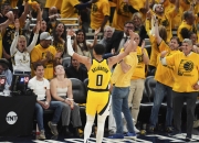 米兰体育官网-尼克斯队击败国王队取得四连胜，进入东部前四