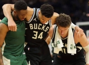 米兰APP下载-关于雄鹿主场击败篮网，字母哥狂砍30+15数据的信息