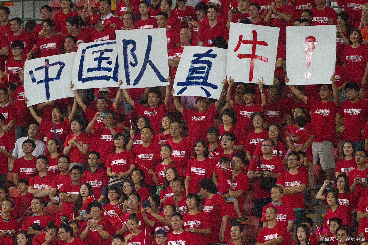 包含中国足球联赛赛场上风起云涌，球队实力见长的词条