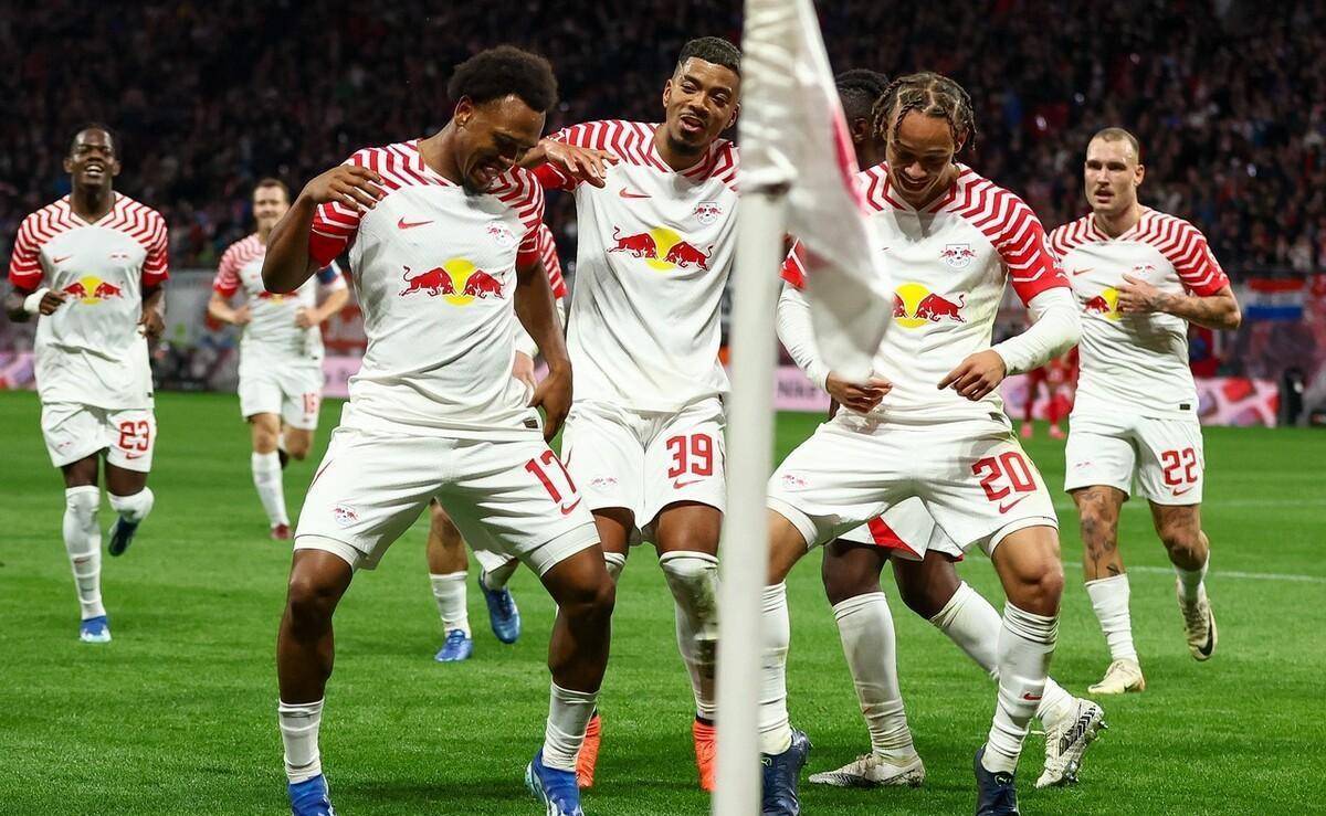 关于德甲冠军可期莱比锡队形完美展现的信息 关于德甲冠军可期莱比锡队形完美展现的信息