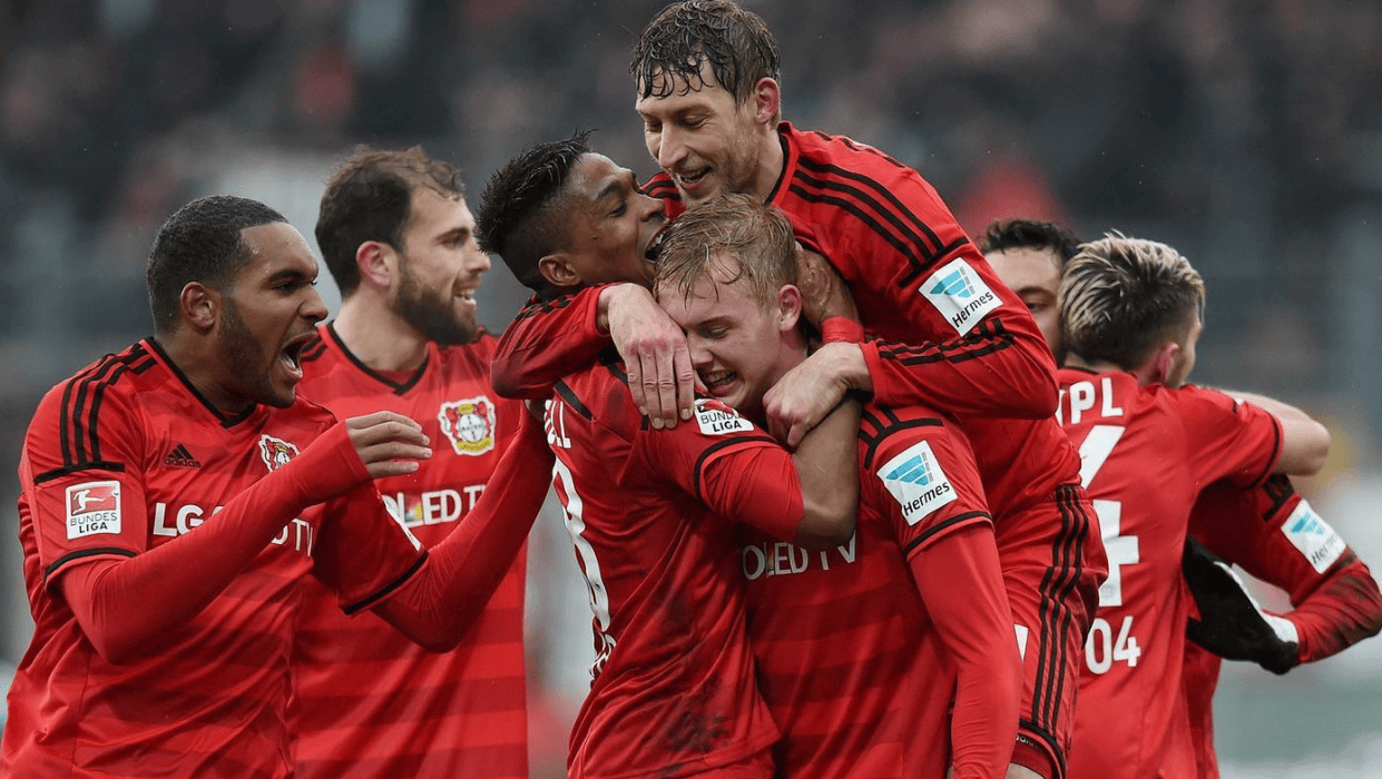 拜仁慕尼黑主场大胜波尔图,锁定欧冠八强 拜仁慕尼黑主场大胜波尔图,锁定欧冠八强