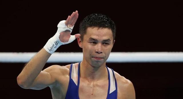 包含克哈萨克斯坦队成功晋级欧锦赛半决赛的词条