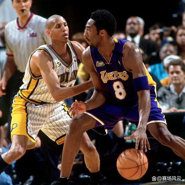 湖人遭遇步行者逆转,吞下败果 湖人遭遇步行者逆转,吞下败果