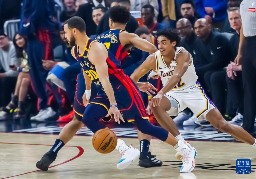 勇士战胜湖人,湖人不敌勇士 勇士战胜湖人,湖人不敌勇士