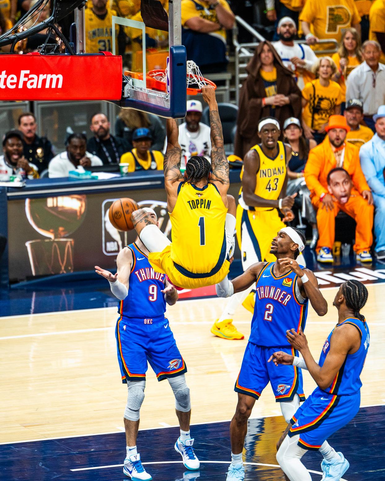 步行者再胜魔术，现在总比分2-1领先的简单介绍