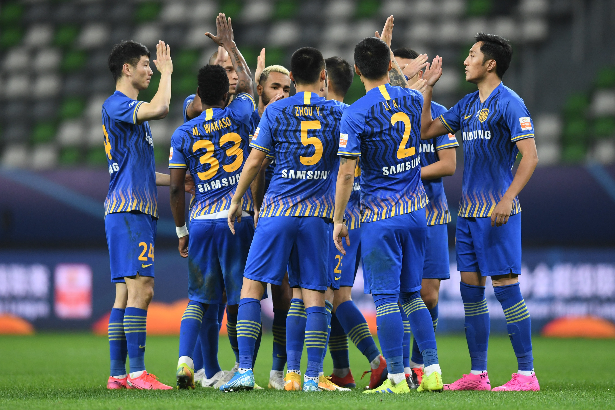 关于江苏苏宁遭遇困境，备战关键战役的信息